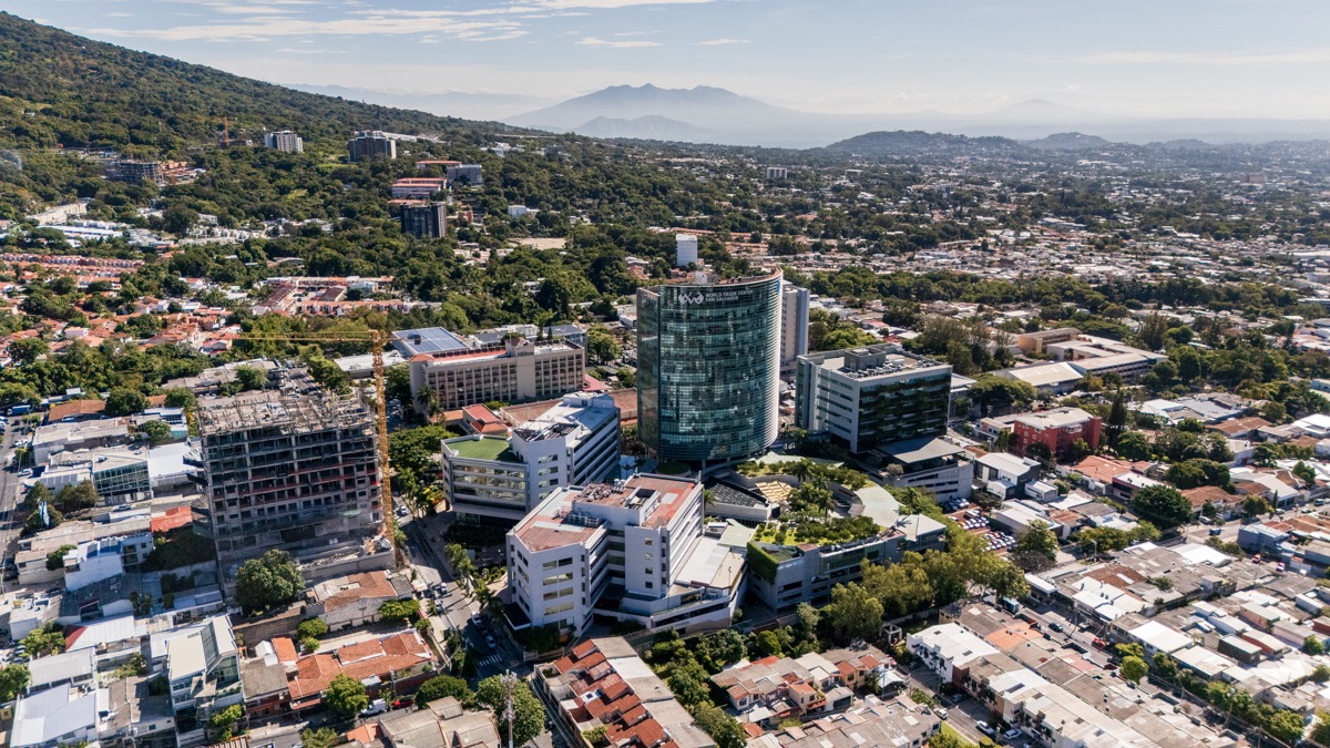El Salvador — World Trade Center